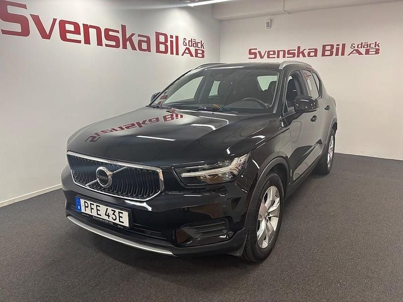 Begagnad Volvo XC40 Momentum 129 HK (94 kW) 2021 Svart SUV