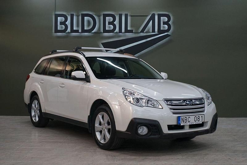 Vit Begagnad 2013 Subaru Outback SUV | 89 900 kr (Marknadspris) - Bild 1/4