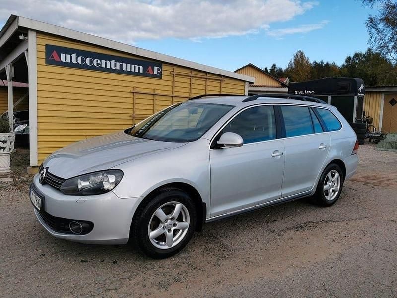 Silver Begagnad 2011 VW Golf Kombi | 34 500 kr (Bra pris) - Bild 1/4
