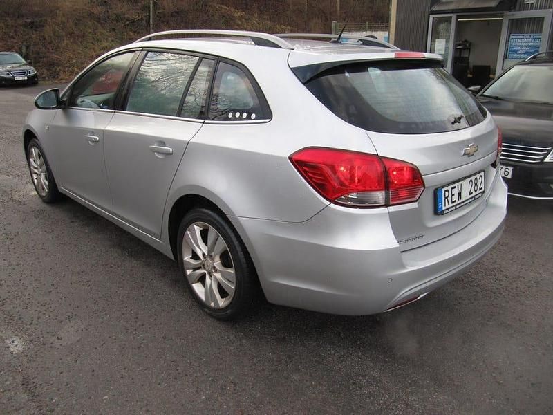 Begagnad Chevrolet Cruze 141 HK (103 kW) 2013 Grå Kombi