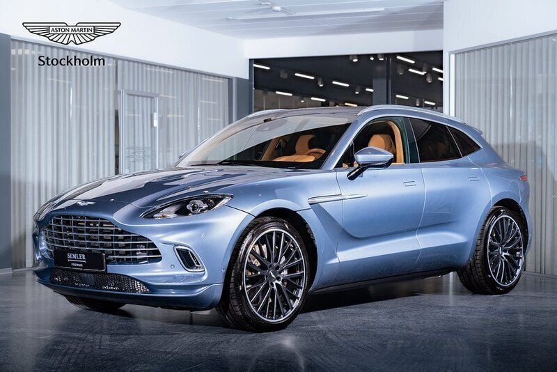 Blå Begagnad 2021 Aston Martin DBX SUV | 1 595 000 kr - Bild 1/4