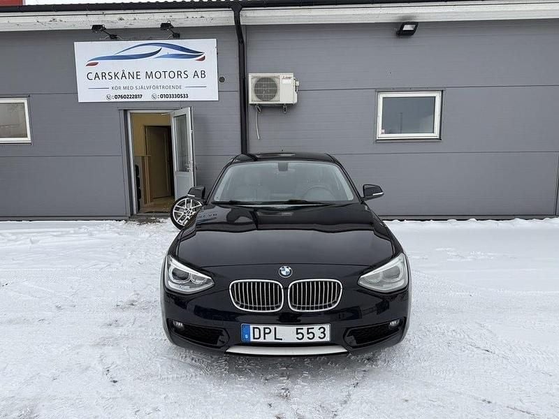 Begagnad BMW 116 Comfort Edition 116 HK (85 kW) 2012 Svart Halvkombi