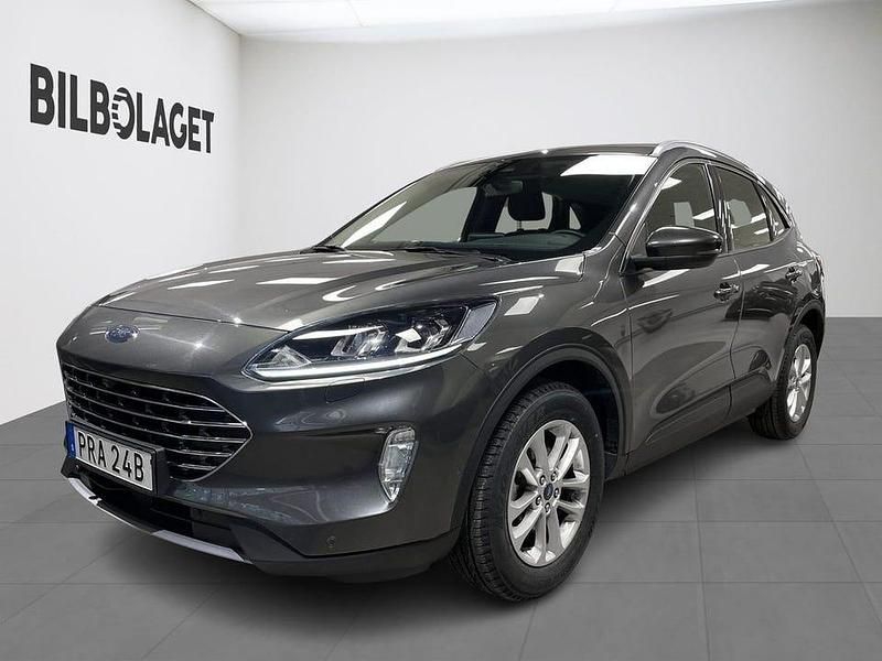 Grå Begagnad 2022 Ford Kuga Titanium SUV | 194 800 kr (Marknadspris) - Bild 1/4