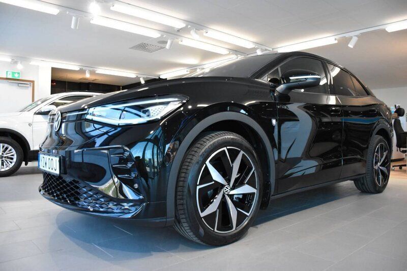 Svart Begagnad 2023 VW ID.5 GTX SUV | 570 675 kr - Bild 1/4