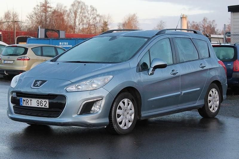 Begagnad Peugeot 308 SW 112 HK (82 kW) 2011 Blå Kombi