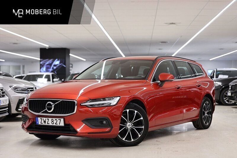 Röd Begagnad 2021 Volvo V60 Momentum Kombi | 339 900 kr (Lite dyr) - Bild 1/3