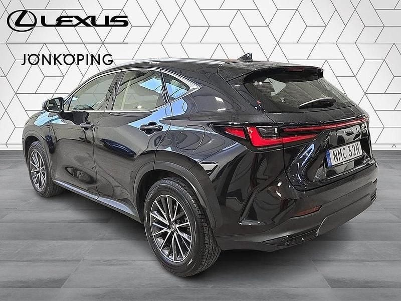 Begagnad Lexus NX350h 245 HK (180 kW) 2022 Svart SUV