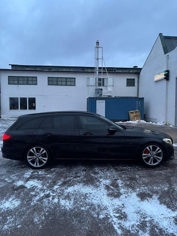 Begagnad Mercedes C300e 306 HK (225 kW) 2021