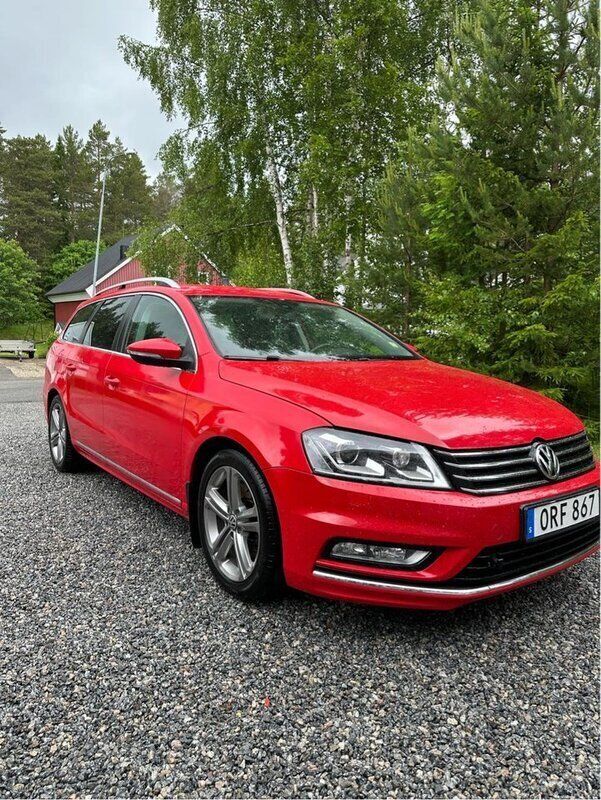 Röd Begagnad 2013 VW Passat Kombi | 80 000 kr (Bra pris) - Bild 1/4