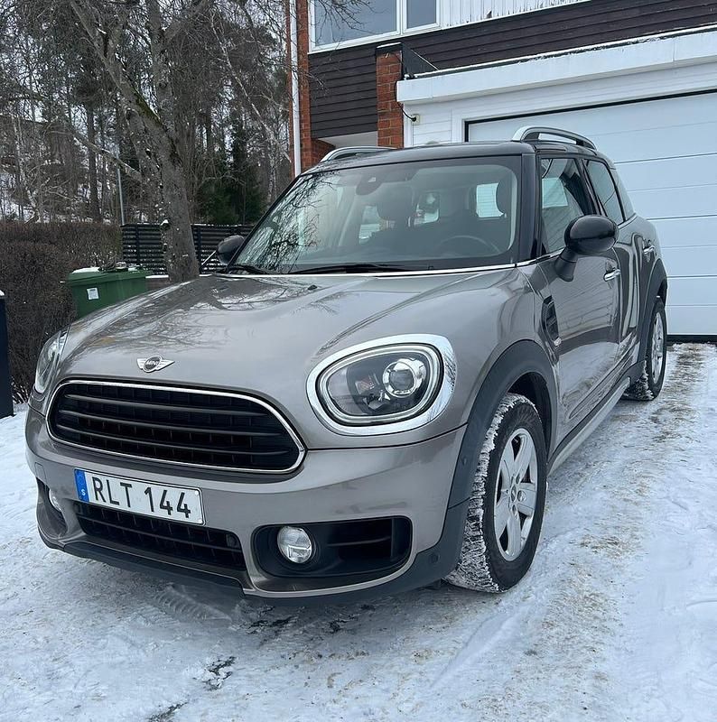 Begagnad 2017 Mini Cooper Countryman SUV | 155 000 kr (Marknadspris) - Bild 1/4