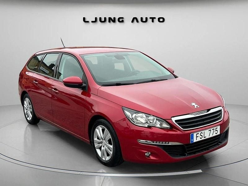 Mörkröd (röd) Begagnad 2015 Peugeot 308 Active Kombi | 114 900 kr (Marknadspris) - Bild 1/4