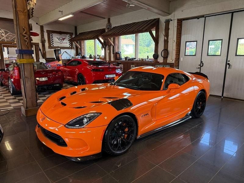 Orange Begagnad 2014 Dodge Viper Sportkupé | 1 699 000 kr - Bild 1/4