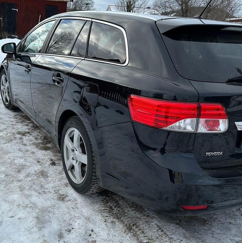 Begagnad Toyota Avensis 150 HK (110 kW) 2014 Kombi
