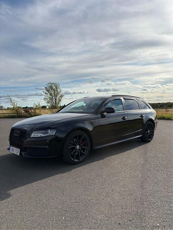 Svart Begagnad 2012 Audi A4 Kombi | 72 000 kr (Marknadspris) - Bild 1/4