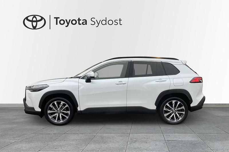 Begagnad Toyota Corolla Cross Style 200 HK (147 kW) 2022 Vit SUV