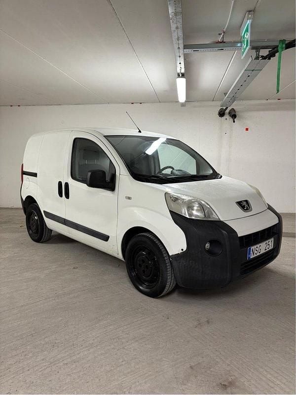 Vit Begagnad 2010 Peugeot Bipper Van | 50 000 kr (Marknadspris) - Bild 1/4