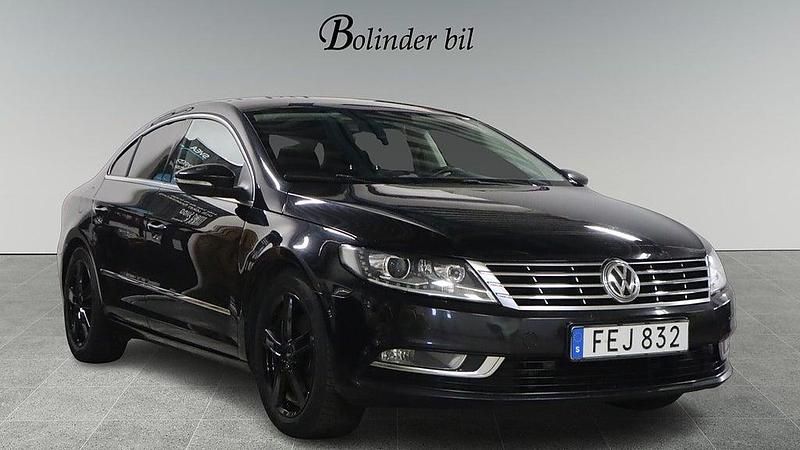 Svart Begagnad 2013 VW Passat Sportkupé | 108 900 kr - Bild 1/4