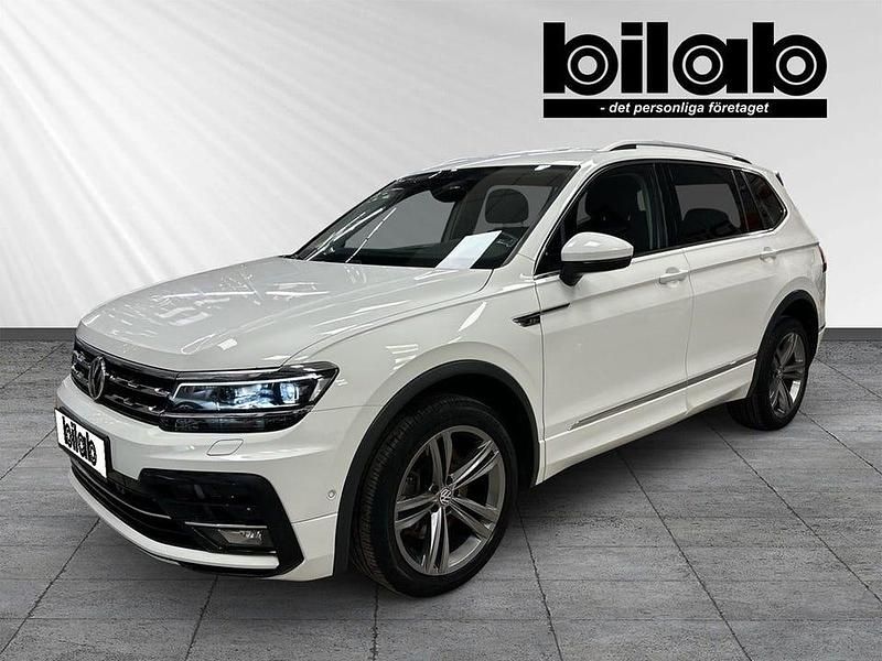 Vit Begagnad 2019 VW Tiguan Allspace R-line SUV | 349 000 kr (Lite dyr) - Bild 1/4