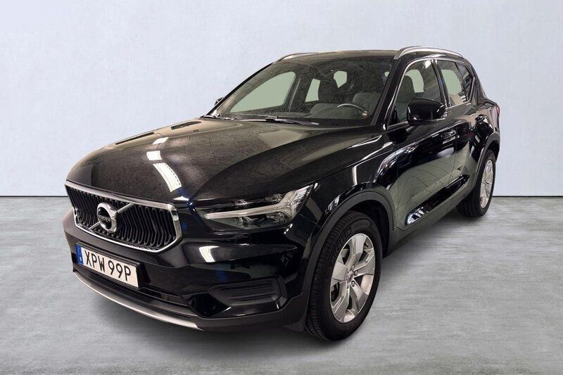 Svart Begagnad 2021 Volvo XC40 Momentum SUV | 299 900 kr (Marknadspris) - Bild 1/4