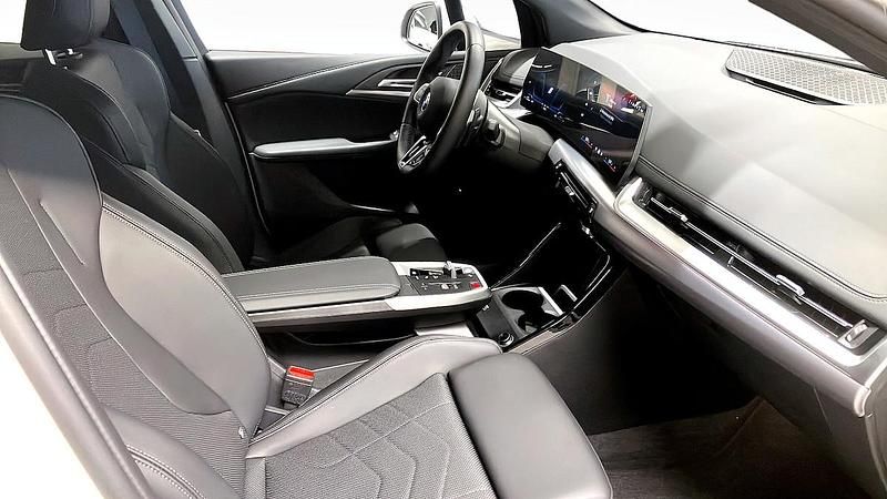 Begagnad BMW 225 M Sport 245 HK (180 kW) 2024 SUV