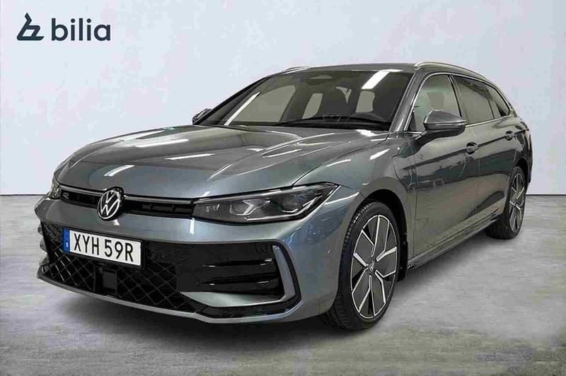 Svart Ny 2025 VW Passat R-line Edition Kombi | 519 800 kr (Bra pris) - Bild 1/1