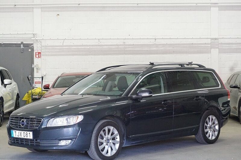 Grå Begagnad 2015 Volvo V70 Momentum Kombi | 149 900 kr (Marknadspris) - Bild 1/4