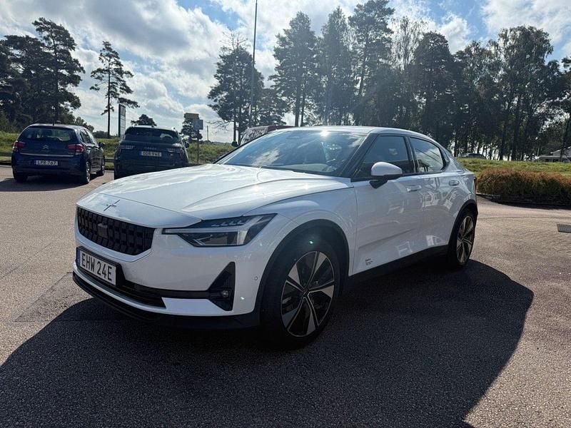 Vit Begagnad 2023 Polestar 2 Pilot Sedan | 339 900 kr (Bra pris) - Bild 1/4