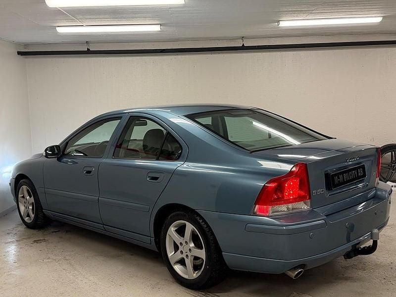 Begagnad Volvo S60 Momentum 209 HK (153 kW) 2007 Blå Sedan