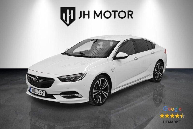 Vit Begagnad 2017 Opel Insignia OPC Halvkombi | 199 900 kr (Marknadspris) - Bild 1/4