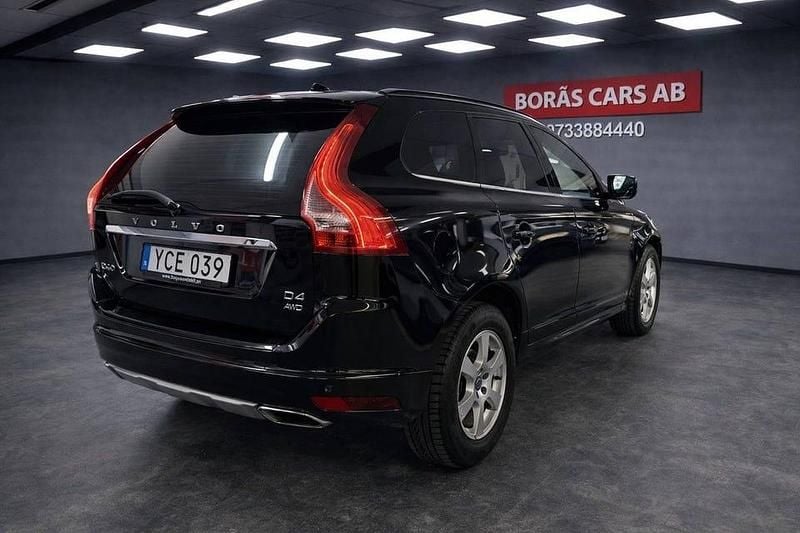 Begagnad Volvo XC60 Momentum 190 HK (139 kW) 2016 Svart SUV
