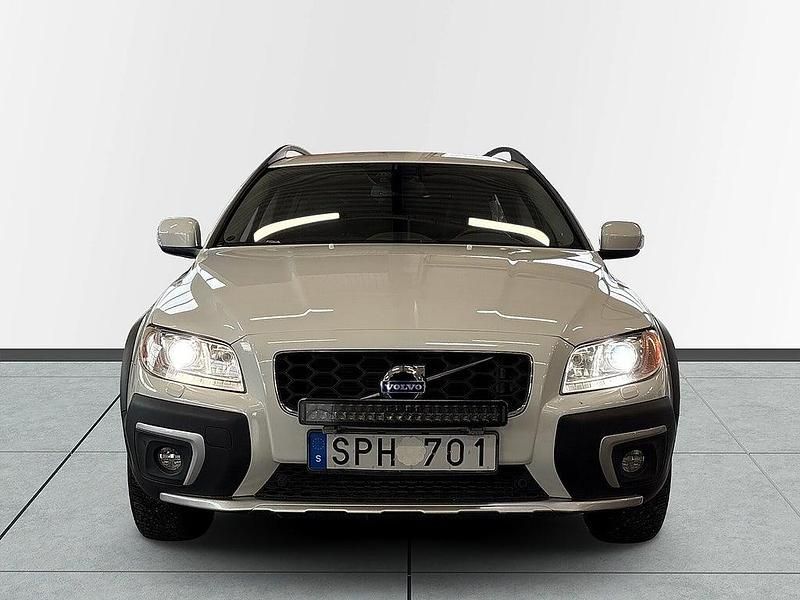 Begagnad Volvo XC70 Summum 163 HK (119 kW) 2013 Vit Kombi