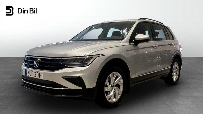 Silver Begagnad 2021 VW Tiguan SUV | 264 900 kr (Marknadspris) - Bild 1/4
