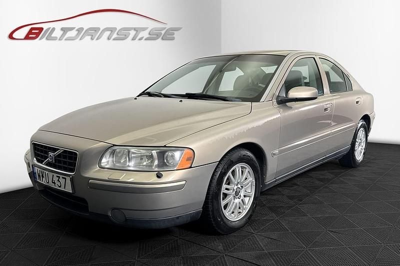Brun Begagnad 2004 Volvo S60 Sedan | 49 900 kr (Marknadspris) - Bild 1/4