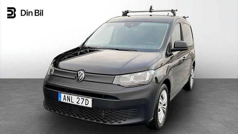 Begagnad VW Caddy 122 HK (89 kW) 2023 Deep black pärleffekt Minibuss