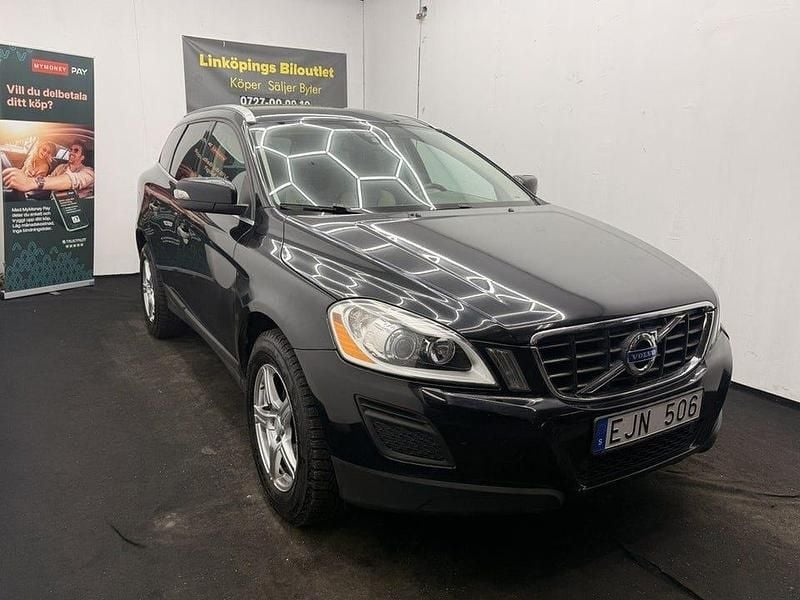 Begagnad Volvo XC60 Summum 215 HK (158 kW) 2012 Svart SUV