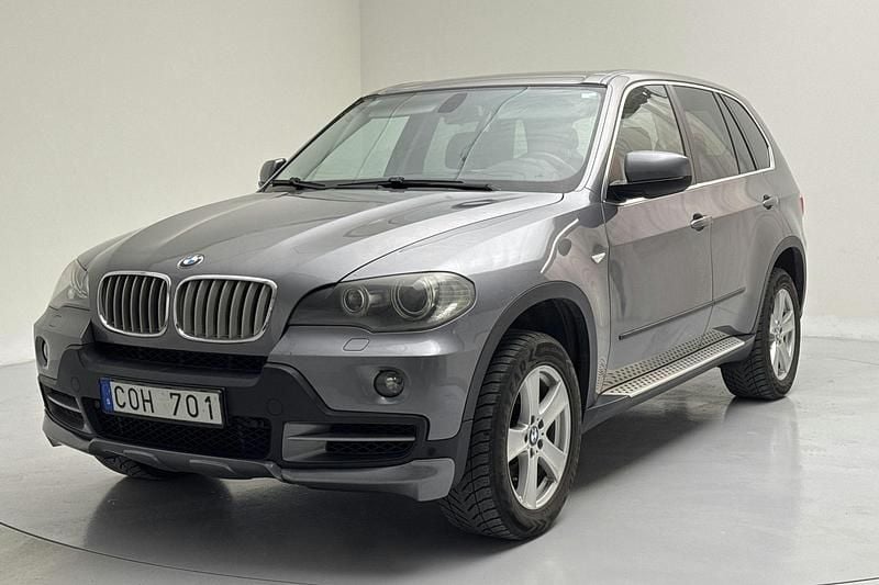 Mörkgrå Begagnad 2008 BMW X5 SUV | 96 000 kr (Superpris) - Bild 1/4