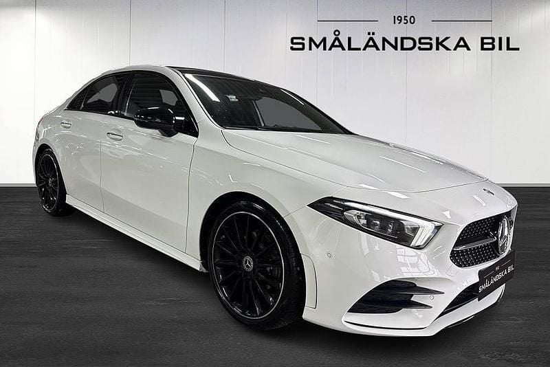 Begagnad Mercedes A200 Premium 163 HK (119 kW) 2019 Vit Sedan