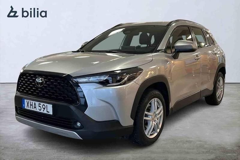 Begagnad Toyota Corolla Cross 2024 Silver SUV