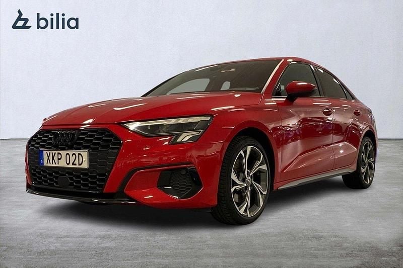 Röd Begagnad 2020 Audi A3 Advanced Plus Sedan | 249 900 kr (Lite dyr) - Bild 1/4