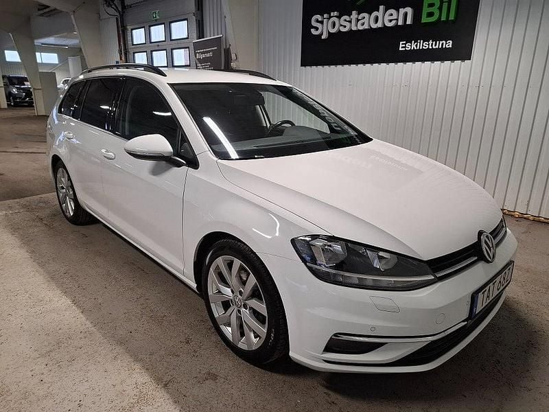 Begagnad VW Golf VIII GT 150 HK (110 kW) 2020 Vit Kombi