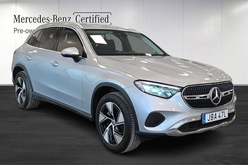Begagnad Mercedes GLC300 333 HK (244 kW) 2024 Silver