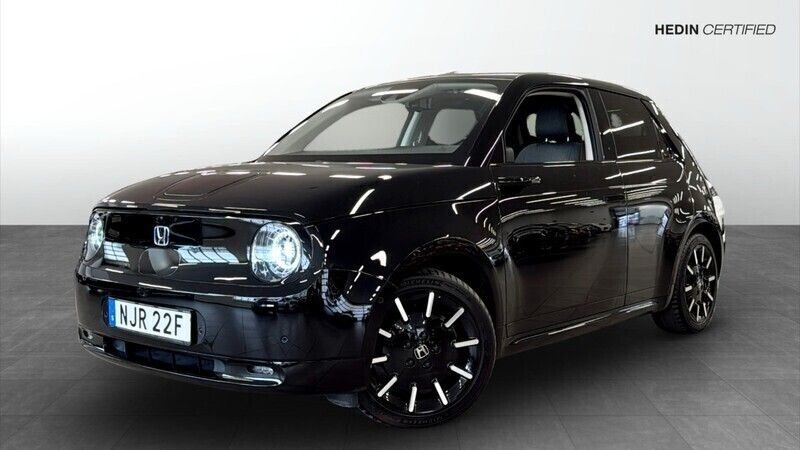 Svart Begagnad 2021 Honda e Advance Halvkombi | 214 900 kr (Marknadspris) - Bild 1/4
