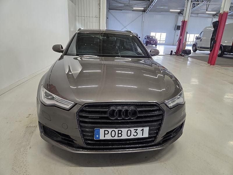 Begagnad Audi A6 218 HK (160 kW) 2015 Grå Kombi