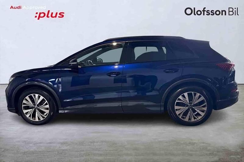 Blå Begagnad 2023 Audi Q4 e-tron SUV | 429 000 kr (Marknadspris) - Bild 1/1
