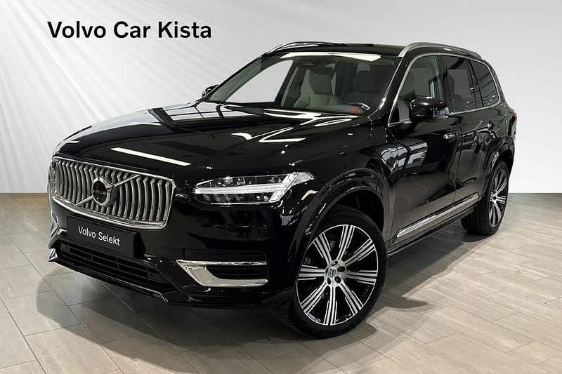 Begagnad Volvo XC90 Plus 462 HK (339 kW) 2023 Svart SUV