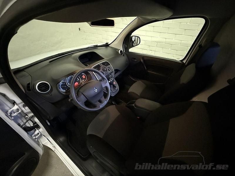 Begagnad Renault Kangoo 42 kW (58 HK) 2021 Vit Minibuss