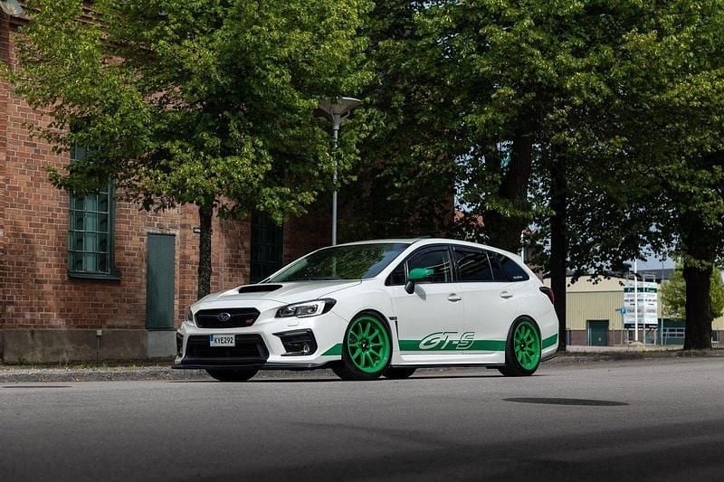 Vit Begagnad 2016 Subaru Levorg Kombi | 260 000 kr - Bild 1/4