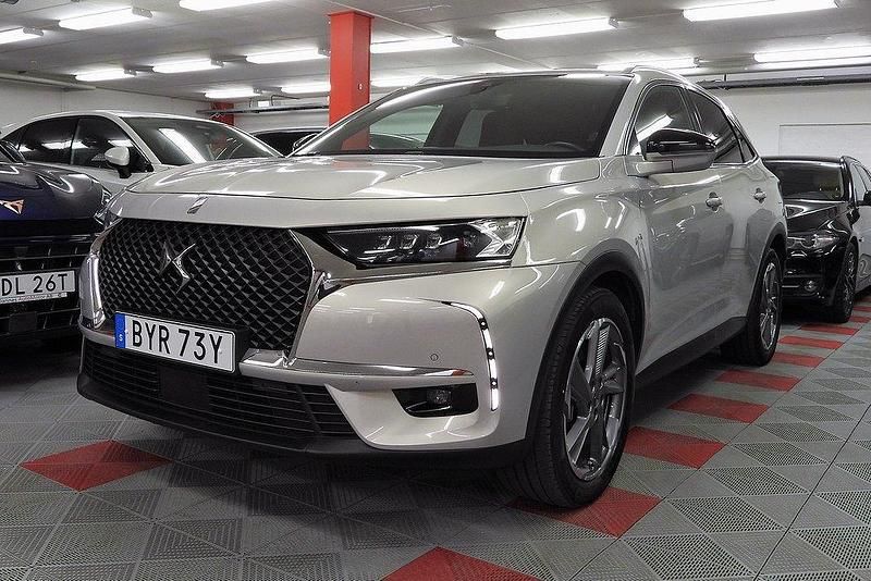 Grå Begagnad 2022 DS Automobiles DS7 Crossback SUV | 239 500 kr (Bra pris) - Bild 1/4
