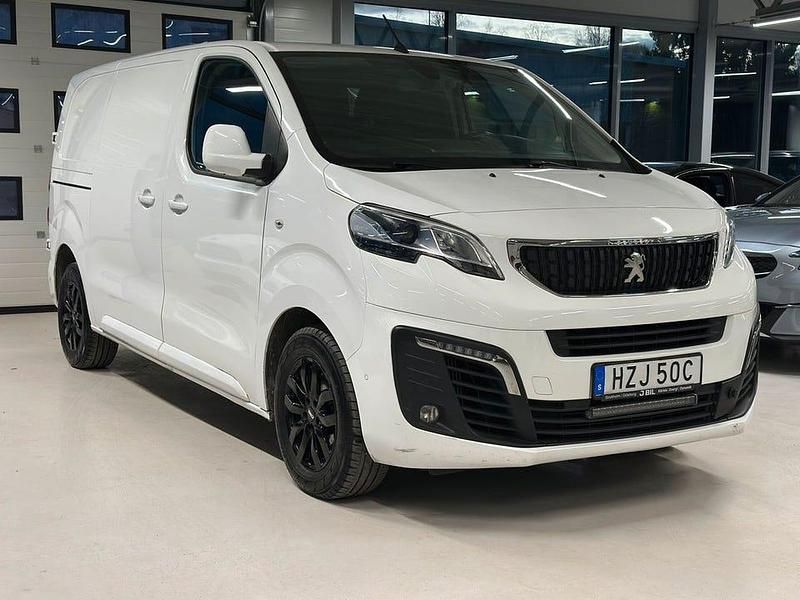 Vit Begagnad 2021 Peugeot Expert Van | 249 900 kr (Marknadspris) - Bild 1/4