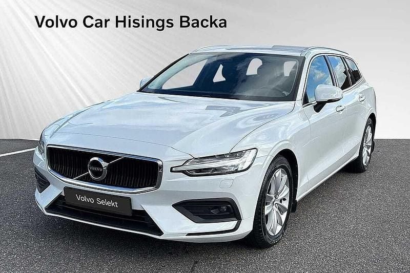 Vit Begagnad 2020 Volvo V60 Momentum Kombi | 288 900 kr (Superpris) - Bild 1/2